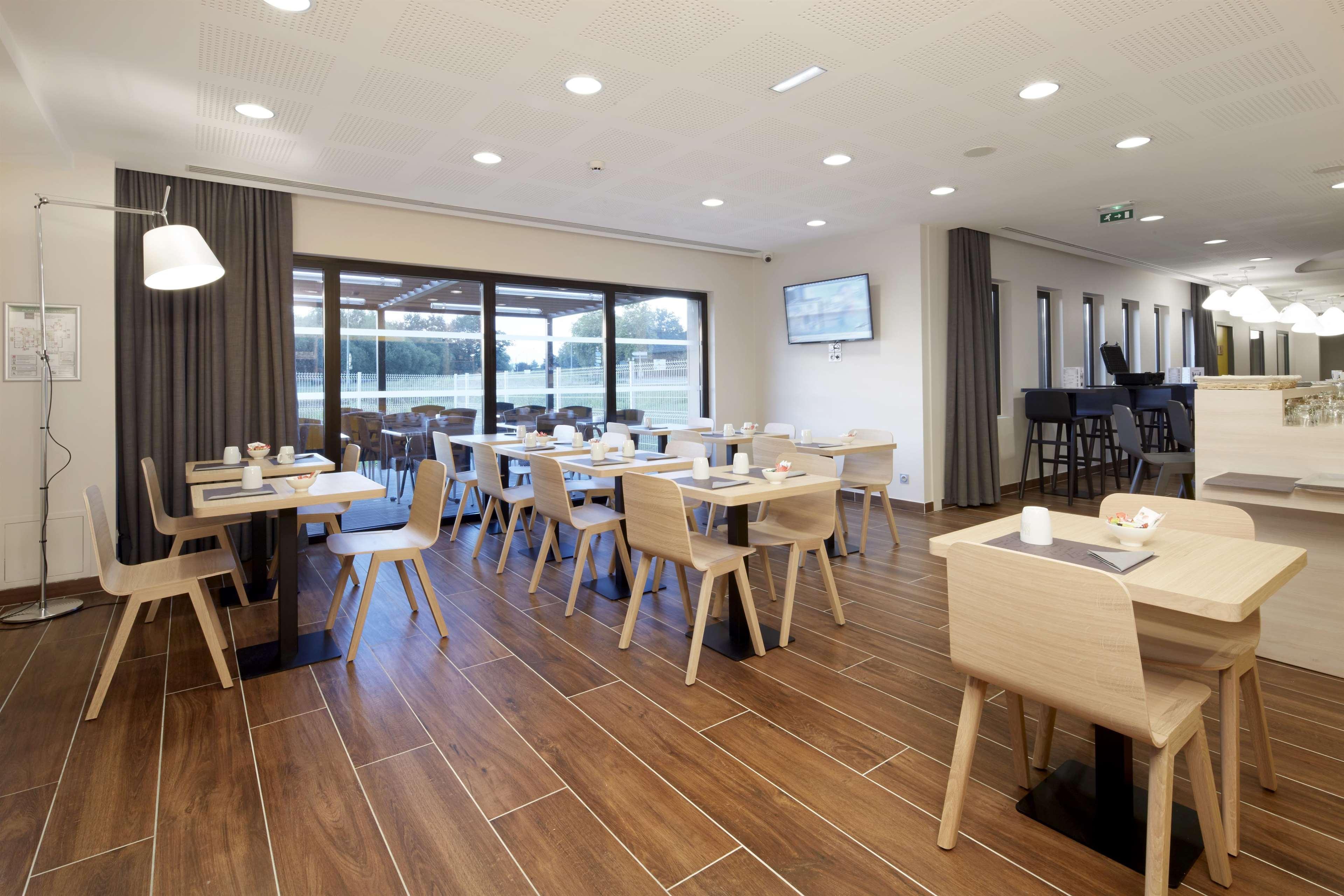 Kyriad Prestige Pau - Palais Des Sports Dış mekan fotoğraf