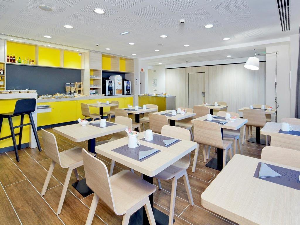 Kyriad Prestige Pau - Palais Des Sports Dış mekan fotoğraf